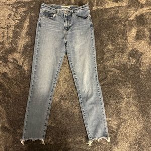 Levi’s 721 High Rise Jeans